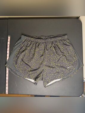Nike Dri-FIT Tempo Running Shorts Women's Large Black Gray Neon Speckled